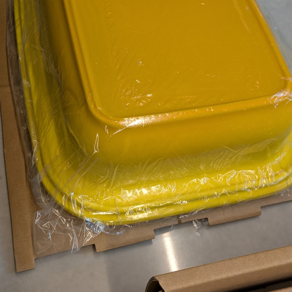 Sunny Yellow Cookware Set - Picture 5 of 7